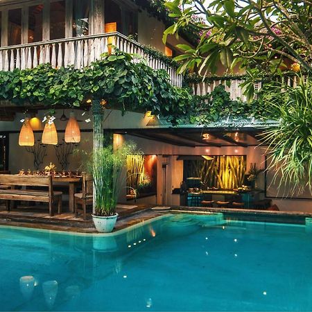 Villa Istimewa Seminyak  Ngoại thất bức ảnh