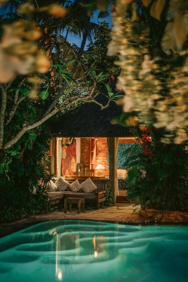 Villa Istimewa Seminyak  Ngoại thất bức ảnh