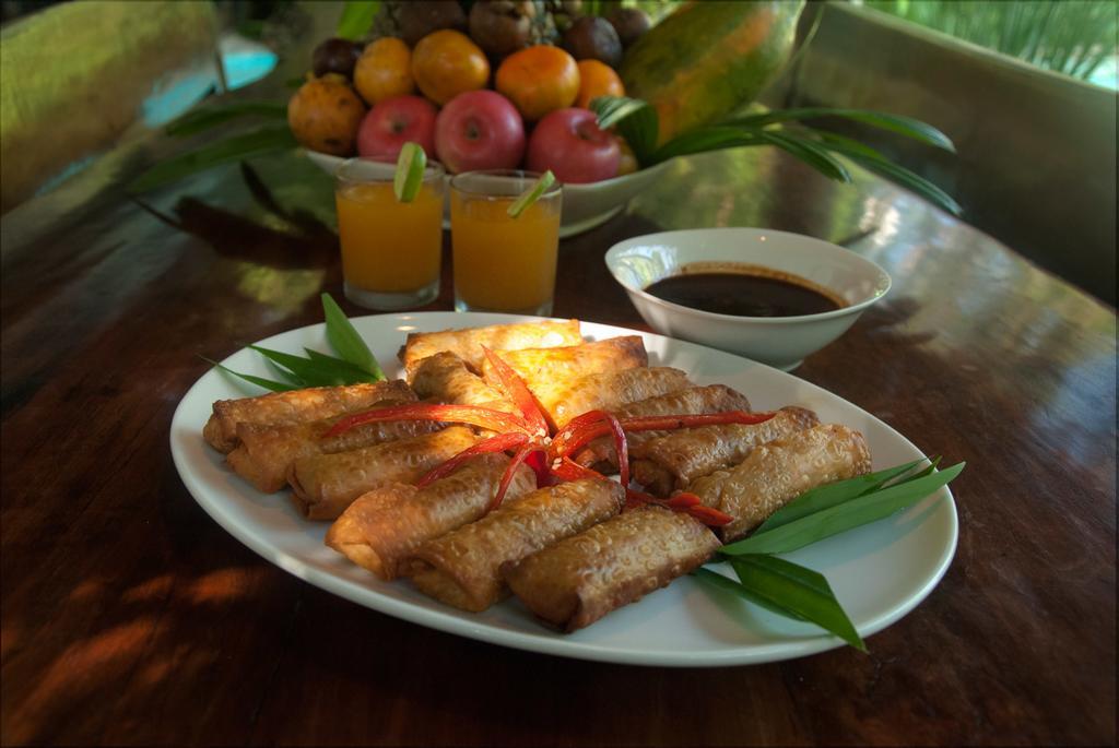 Villa Istimewa Seminyak  Ngoại thất bức ảnh